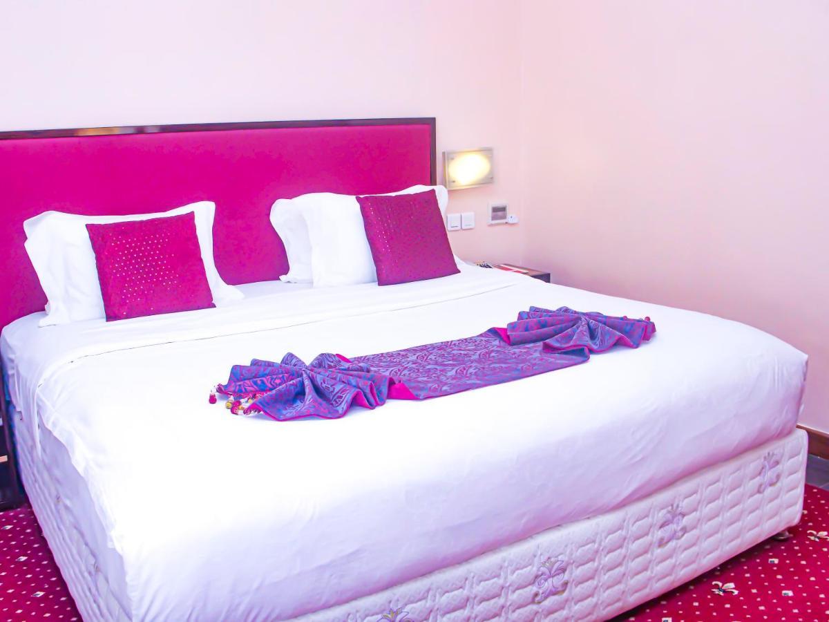 Hotel Fleur De Lys Almadies Dakar Exterior photo